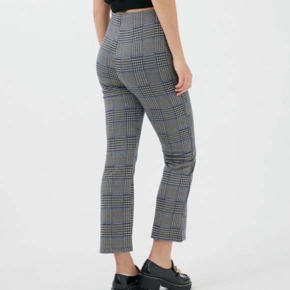 Urban Outfitters Cara Kick Pull On Flare Pant High Waist - Large - Picture 3 of 13